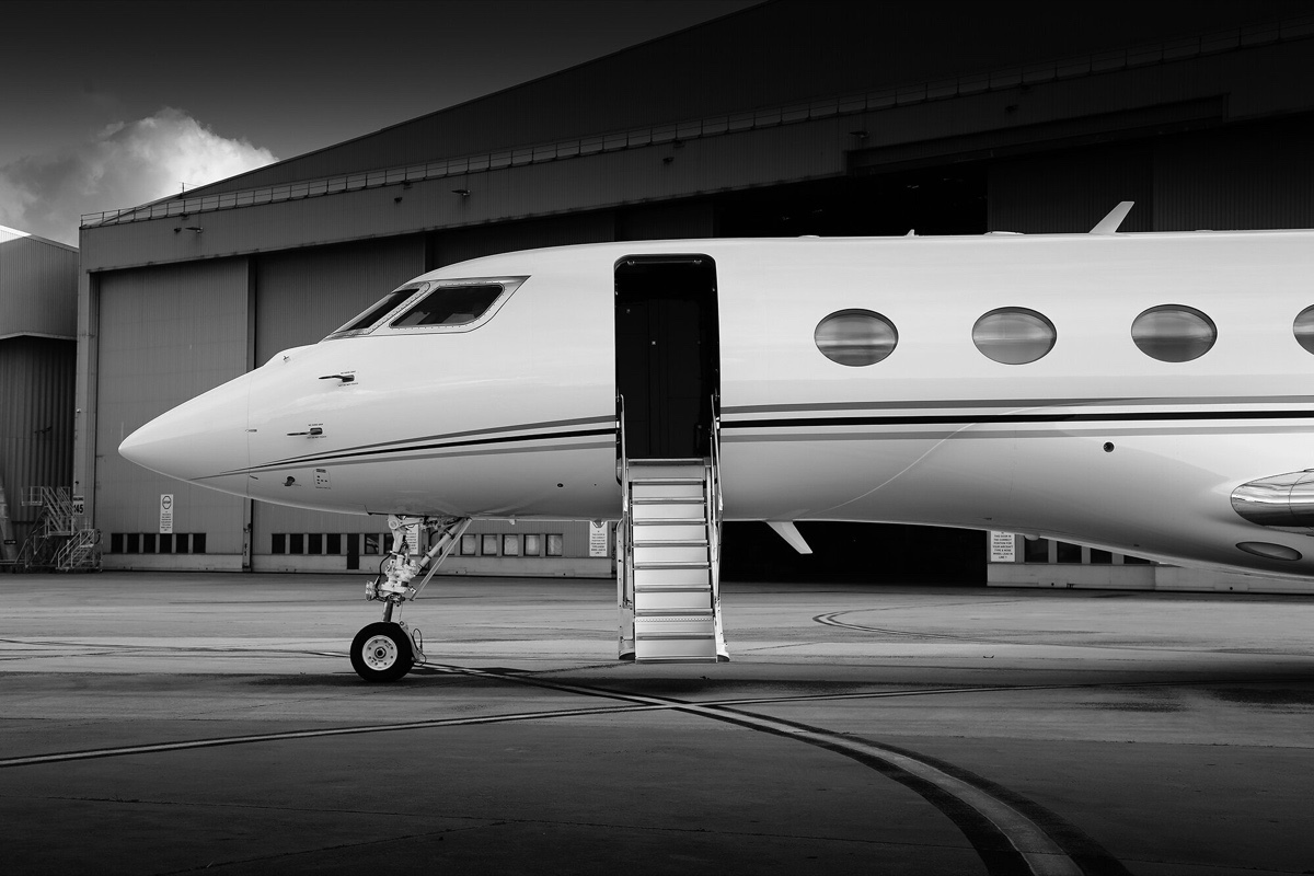 Citation X charter private jet exterior thumbnail 3