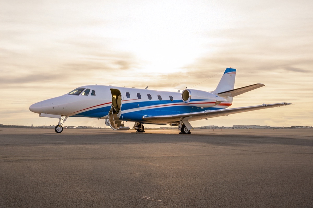 Citation X charter private jet exterior thumbnail 7