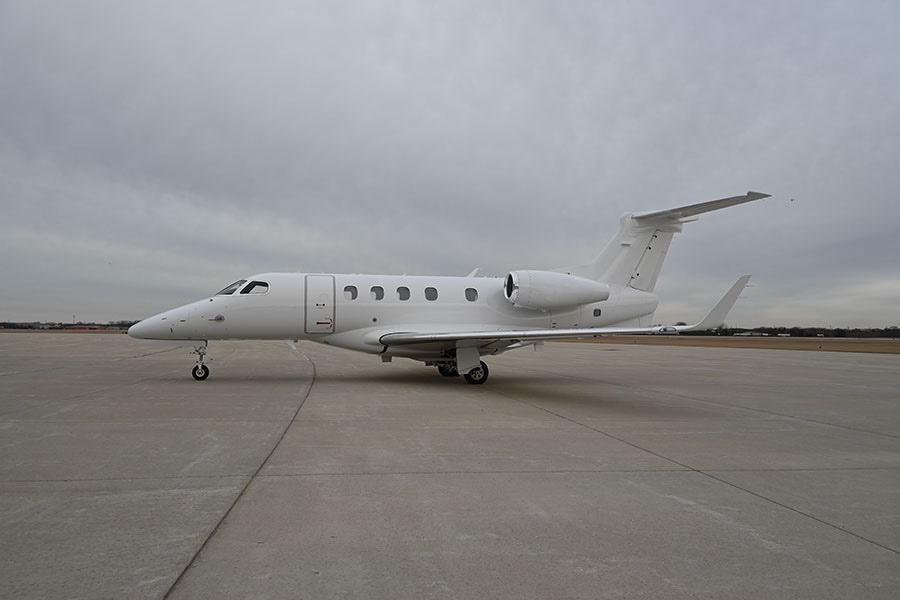 Phenom 300 charter private jet exterior thumbnail 4
